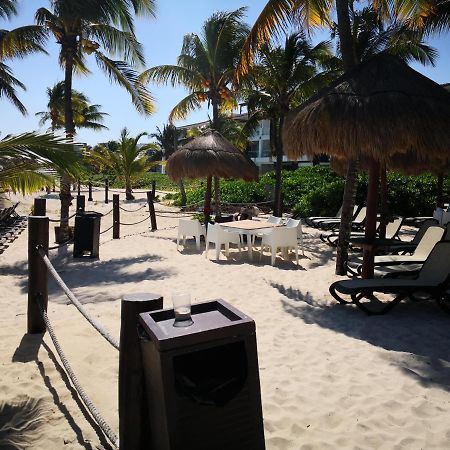 Beachside Corasol El Amanecer De Frida Para 2 Personas Плая-дель-Кармен Экстерьер фото
