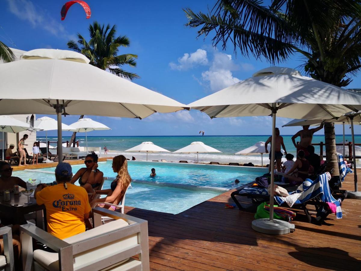 Beachside Corasol El Amanecer De Frida Para 2 Personas Плая-дель-Кармен Экстерьер фото